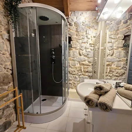 Maison Le Levant A